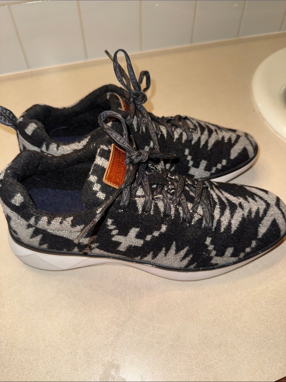 Pendleton Black and Gray Spider Rock Wool Blend Women’s Sneakers